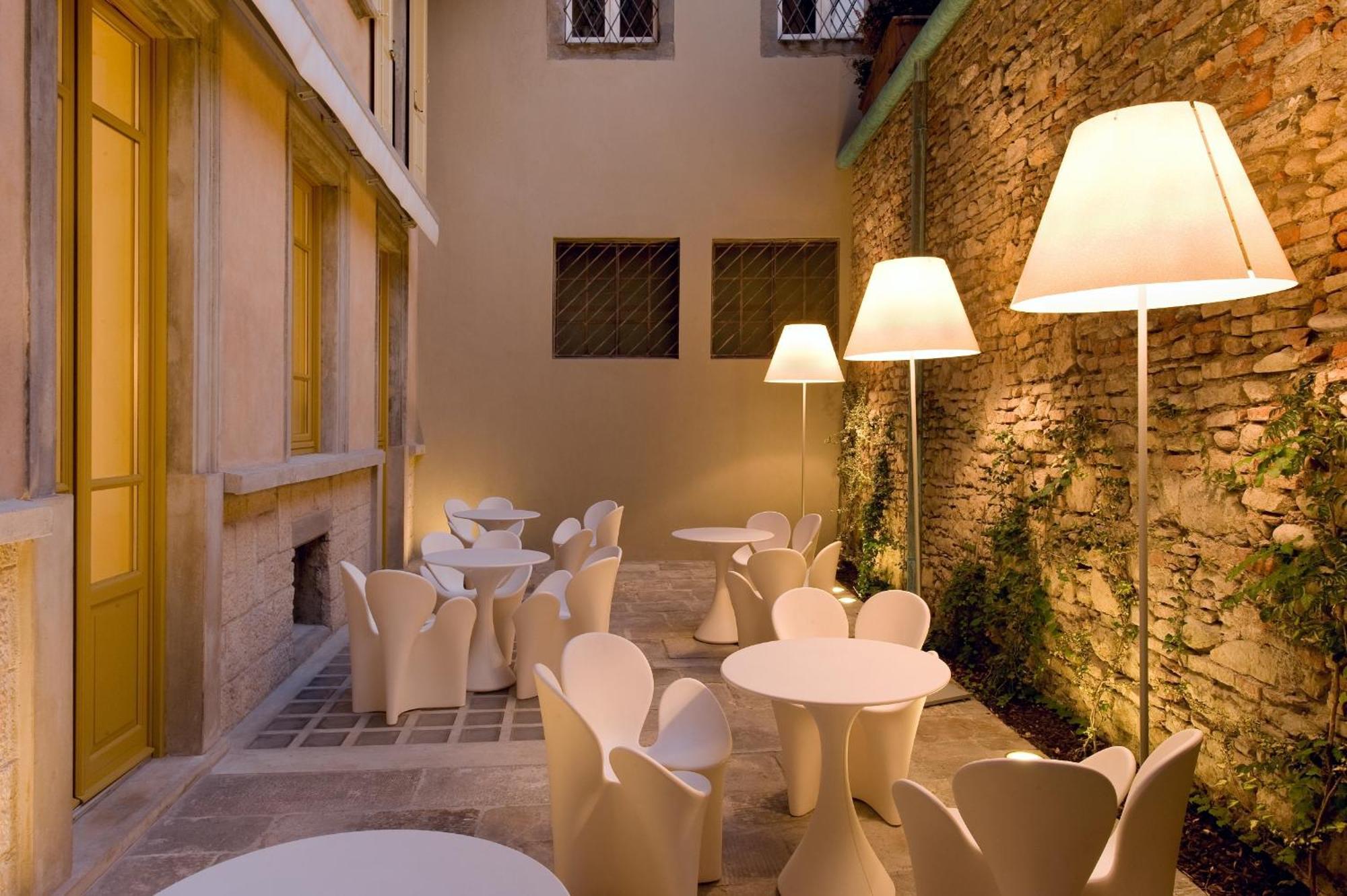 Petronilla - Hotel In Bergamo Exteriér fotografie